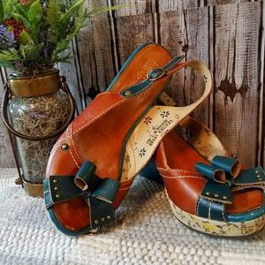 Spring Step L'ARTISTE Slingback Wedges